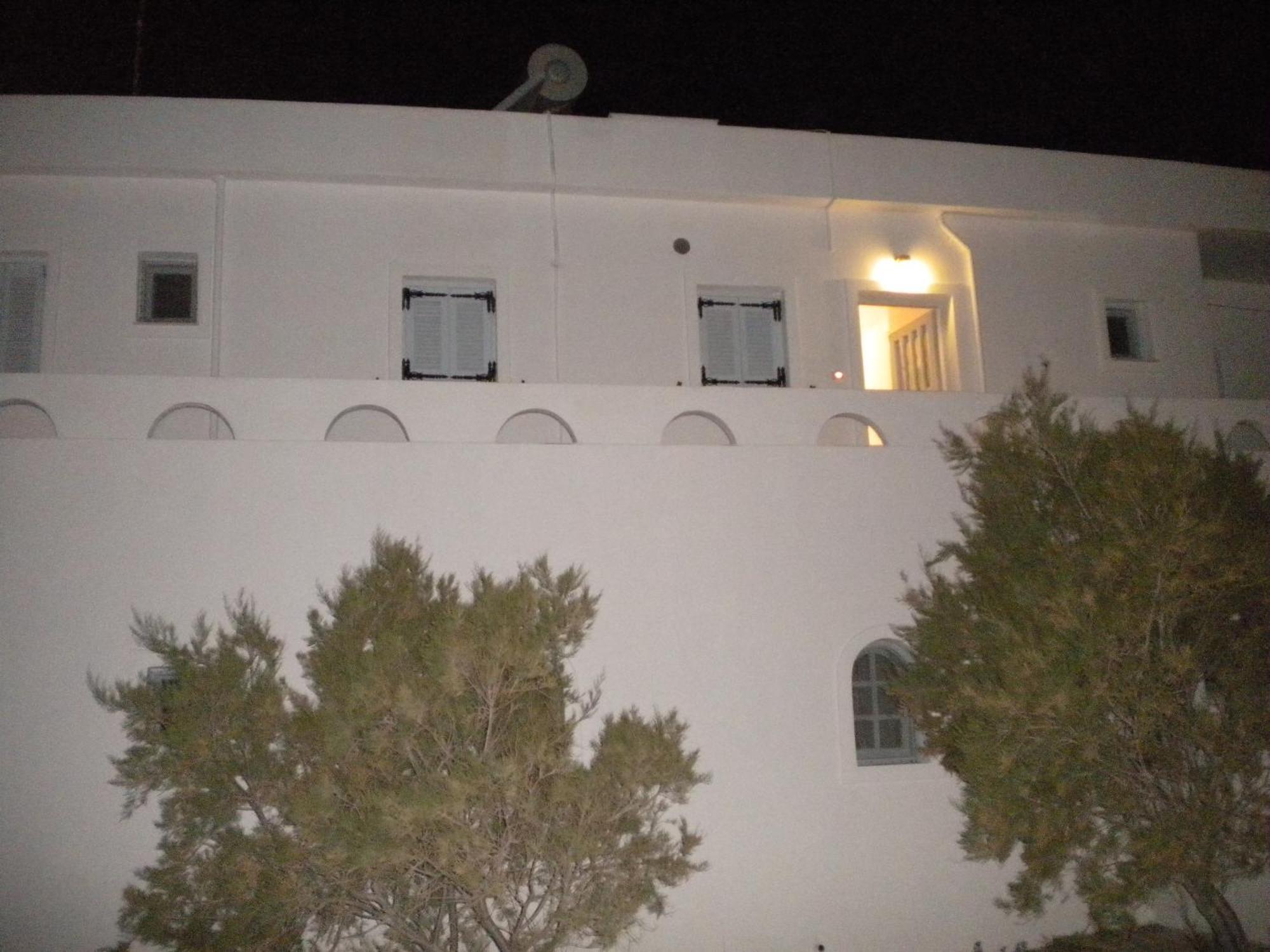 Starlight Luxury Seaside Villa & Suites Imerovigli  Exterior foto